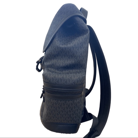 Michael Kors Cooper Logo Mens Backpack - Picture 2 of 9